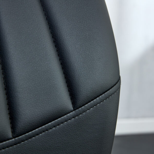 071c8a89aedd4d1a855a023ba12b2b06_20240205_a7a04c6e83f88880cc756e810e85254d 6 black dining chairs. Modern chairs from the Middle Ages. Made of PU material cushion and silver metal legs. Suitable for restaurants and living rooms