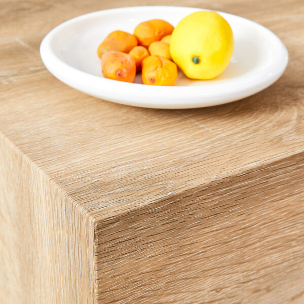 07a4f9ee7e17463bbb4cdda025bc1efc_e44c64705c4da9c62f6bcde785afc2ae Elevate your living space with this modern MDF coffee table that showcases smooth, light wood color texture patterns. It is characterized by stylish design.39.3*23.6*12.W1151P187998