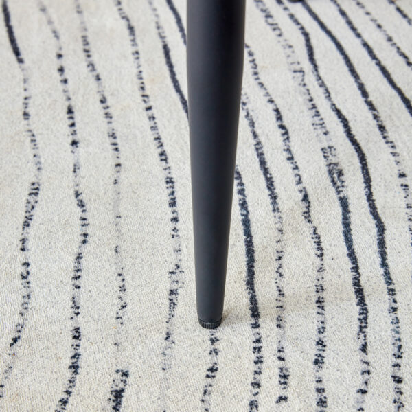 0e2e1e8a36734fd4878304b628273e5f_20231018_96ea4e87c1f0587eb7d80e21898b3949 Modern Black PU Chair Set - Two Pieces, The backrest has a vertical and smooth line design.Black Metal Leg.Suitable for placement in kitchen, living rooms, and other venues.W1151116750