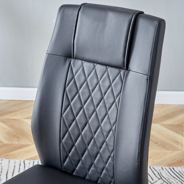 1922b2f0a29341b3b5188d521fd44f5c_5b6b5e93589c900ea7ebae689a37e298 Table and chair set.71''*35.4'' Inch Modern Luxurious Transparent Tempered Glass Dining Table Set with 6 Chairs.Double Fork Silver Metal Table Legs.Black High-quality PU Dining Chairs.