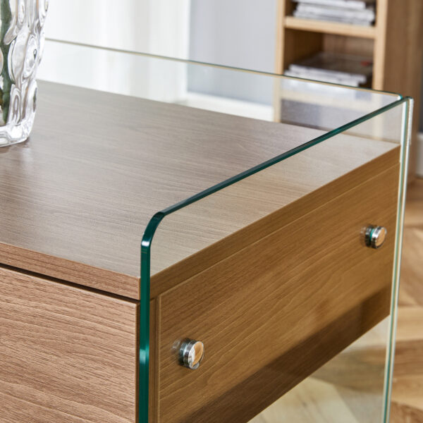 1eae2f27d6814336a674d18f2c0f63c1_4a032e1675040a4bee2c0f8a772a29bc Bedside table with drawers. The board surface is MDF sticker, and both sides are transparent tempered glass. The design is simple and elegant, with excellent storage functions.