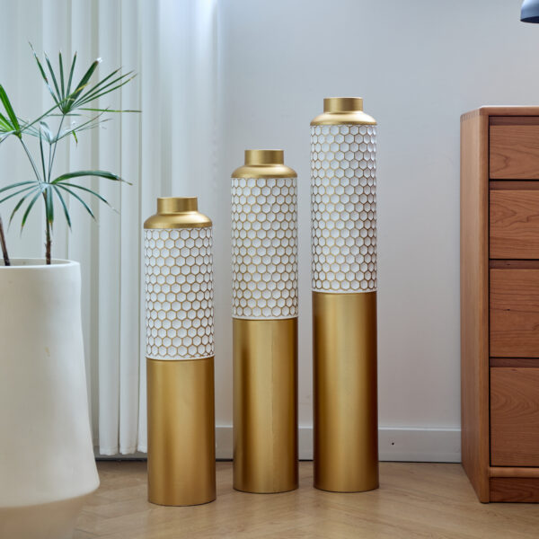 Floor metal vase modern style decoration home droplet shaped white metal vase 3-piece set gorgeous home decoration large glazed metal vase