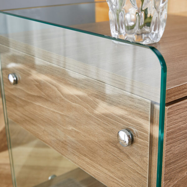 34d50b06896b48f08e47e0162d043900_a132c1be5590f91127017bdfbf11fcc6 Bedside table with drawers. The board surface is MDF sticker, and both sides are transparent tempered glass. The design is simple and elegant, with excellent storage functions.