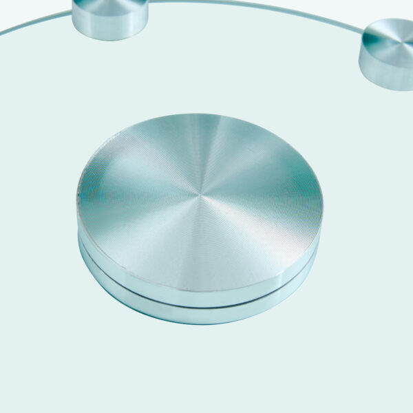 5888028e59734842bc1cac3345abc1f2_52c88ec250df624a3ee8aa41e0555ac8 Double layer rotatable round glass.The rotatable design makes it more convenient to retrieve and place items.The upper glass has a diameter of 20 inches, while the lower glass15 inches.