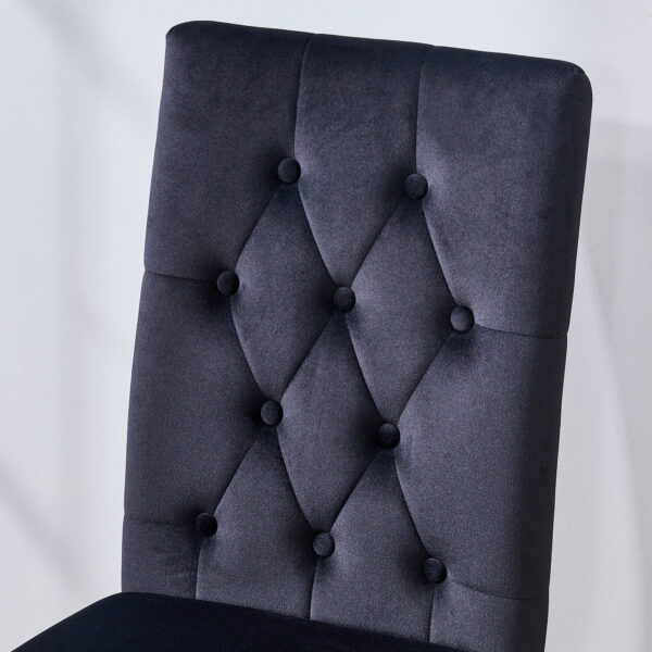 66b5d14a0e7a4b0787e0bac8fad2585b_c6e37f8ff40e3c11d50fa27c0607ebf8 4 piece dining chairs.The gold metal legs complement the black velvet, showcasing a perfect blend of modern and classic elements.Suitable for various occasions such as kitchens,conference rooms, etc.