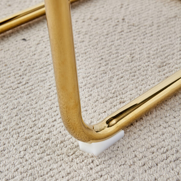 6e5ea482407440329ce03681b1089769_7d7ce8140862f62a3d5eec272b597d78 A modern minimalist style round transparent tempered glass table with gold metal legs, paired with 4 modern PU leather high-back dining chairs, bring a luxurious experience.