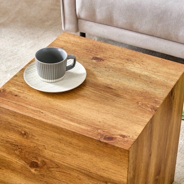 7612be41d090467197629aa9a2b6adeb_51991e834292246a3298dfbb641ce5fa Elevate your living space with this modern MDF coffee table that showcases smooth, Wood color texture patterns. It is characterized by stylish design.11.8*11.8*19.6 inch.W1151P147815