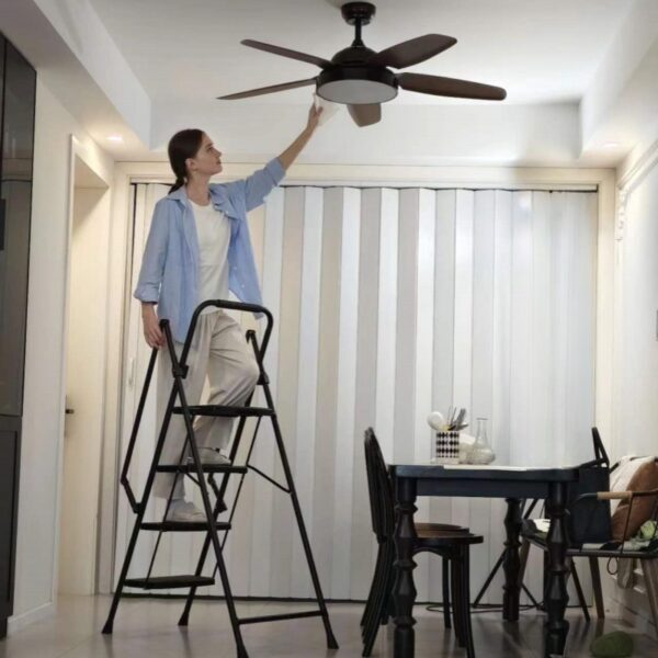 7ad0b6dfefc648d4aefdff19175dcef1_4c6af56e631077a3295a8988365bb836 Four step ladder, lightweight folding four step stool, wide anti slip pedal and safety handle, sturdy steel ladder, multi-purpose step ladder, suitable for home, kitchen, and office elevators