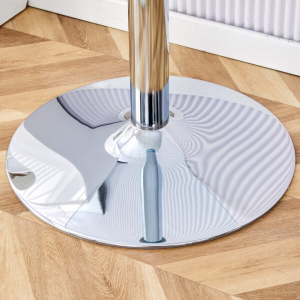 7e641d3a416c4d4ba88bb111116b4030_20240320_fe35478b872c8a7d726df4349d96faa1 A 35-inch diameter glass top and a modern, minimalist round dining table with silver metal legs. Ideal for dining rooms, living rooms and meeting rooms.