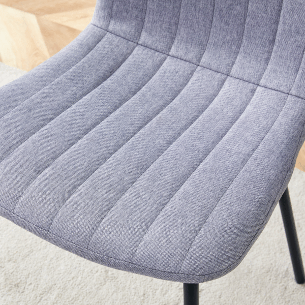90c4094c7b4147c5a067e3722a82de38_51607eeccd7373ef6b8e0df39ccf08df Luxury Minimalist Chairs - A set of 4 high quality dining chairs with black metal legs. The integral metal leg structure is suitable for various interior decoration styles.