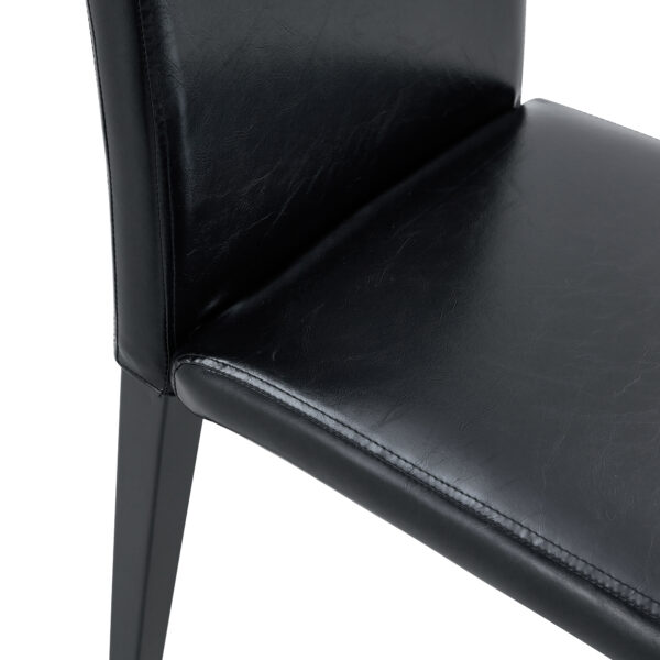 92e3f8a301cf435c88f86ee1c19fd12c_3dd61eba17692f2336d35962204cb43d Table and chair set.79"x31.5" Inch Tempered Glass Tabletop With X-shaped Black Metal Table Legs,Wood Grain Textured MDF Crossbeam.Paired With 6 Black PU Dining Chairs, Simple And Versatile.