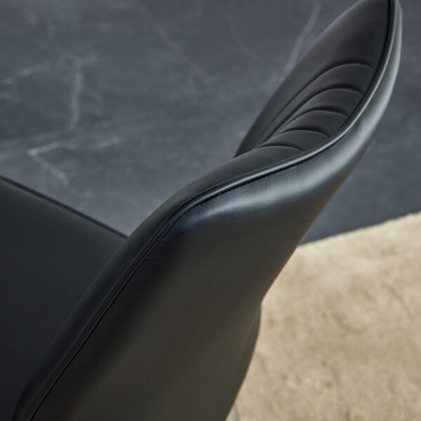 9bb263521d87482c9b2b3d9f329f89c9_20240205_19298a8ddb9568b50ac4dc670bb290c8 Four black dining chairs. Modern chairs from the Middle Ages. Made of PU material cushion and silver metal legs. Suitable for restaurants and living rooms C-009