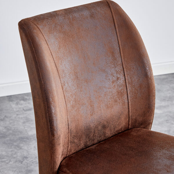 A set of two brown chairs, including suede cushions and black metal legs. Small size, suitable for select groups, suitable for dining room, kitchen, terrace and guest office chairs (set of 2)