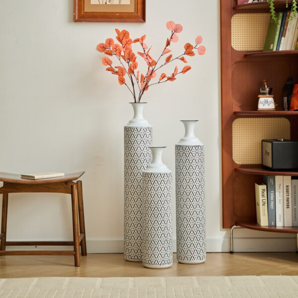 dfae226bc5134b5d86b5d6c3676be6fe_261f9222804ad56973243ada5b099d90 Floor Metal Vases Decorated White Metal vases Set of 3 gorgeous home decoration large glazed metal vases 24in/28.7in/33.5in height