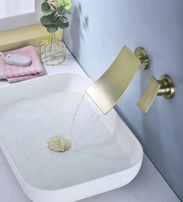Wall Mount Widespread Bathroom Faucet