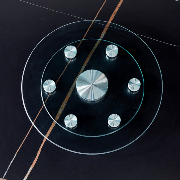 f4ea63d5165d4c3d81f8d6be3548860c_d0f73cd02acff620a7e166288b6918fe Double layer rotatable round glass.The rotatable design makes it more convenient to retrieve and place items.The upper glass has a diameter of 20 inches, while the lower glass15 inches.