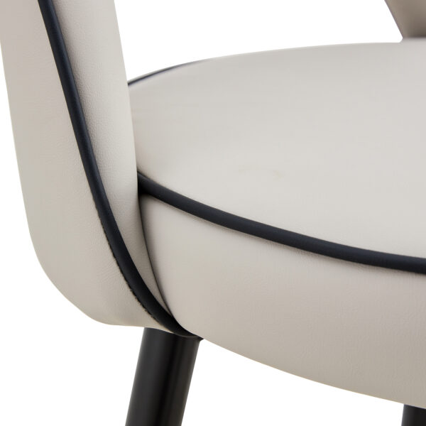 f9699cf866024ab4b0e354e9de86d2be_6c4d4c349311692ff19185c4c381e171 360 ° rotatable bar chair.Modern PU comfortable upholstered bar chair with smooth and beautiful black metal legs for dining room, kitchen, terrace and guest office chair.Set Of
2.W1151P153940