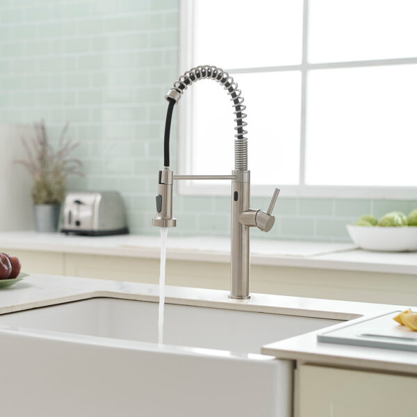 Touchless Kitchen Faucet,Hands Free Automatic Smart Kitchen Faucet