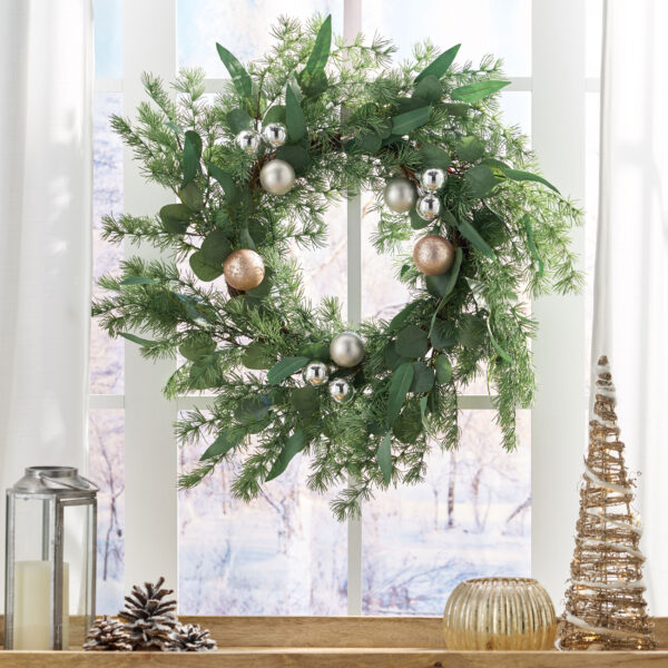 a7a3b1924dbc41b0bc57db86ea3b803d_azwba1skihtpmp1nban6 26" PINENEEDLE WREATH WITH BALL