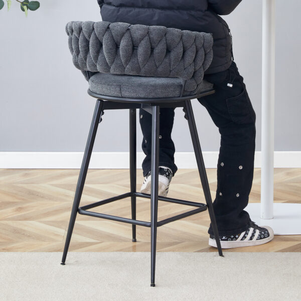 f0efbf1c72c34fa197e32569aa82b9c3_e599a97bb25fcd252c2af43cf034e40e Two sets of rotating high-legged stools with breathable cotton and linen cushions, Dark gray seats paired with black spray-painted iron frames, suitable for both restaurants and bars