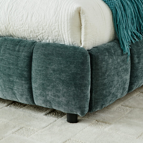 c57c534a759d4e599a9539ff38f2b644_c8c21e89054e12f7f904665ee6de7dea King Size Upholstered Bed ,comfortable upholstered bed frame, Chenille fabric, with headboard and solid bed frame. With drawer for storage-green(88.5''*85.5''*31'')