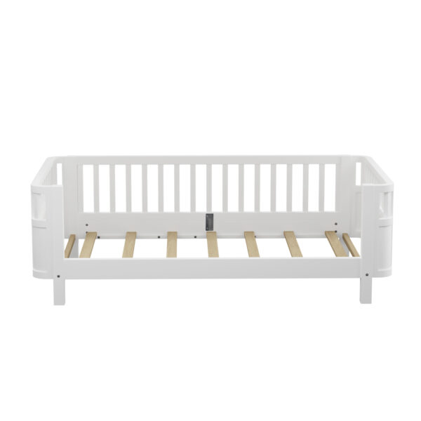 Twin Size Wood Platform Bed for Kids, Wood Low Profile Twin Bed with Rails for Girls and Boys, White (Patented Design)